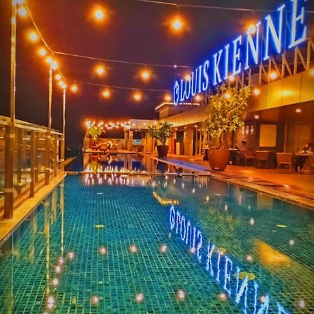 Louis Kienne Hotel Simpang Lima Semarang Exterior photo