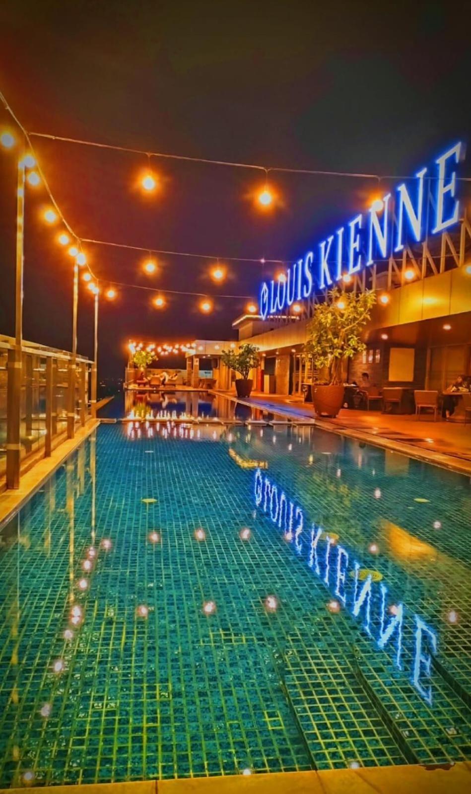 Louis Kienne Hotel Simpang Lima Semarang Exterior photo