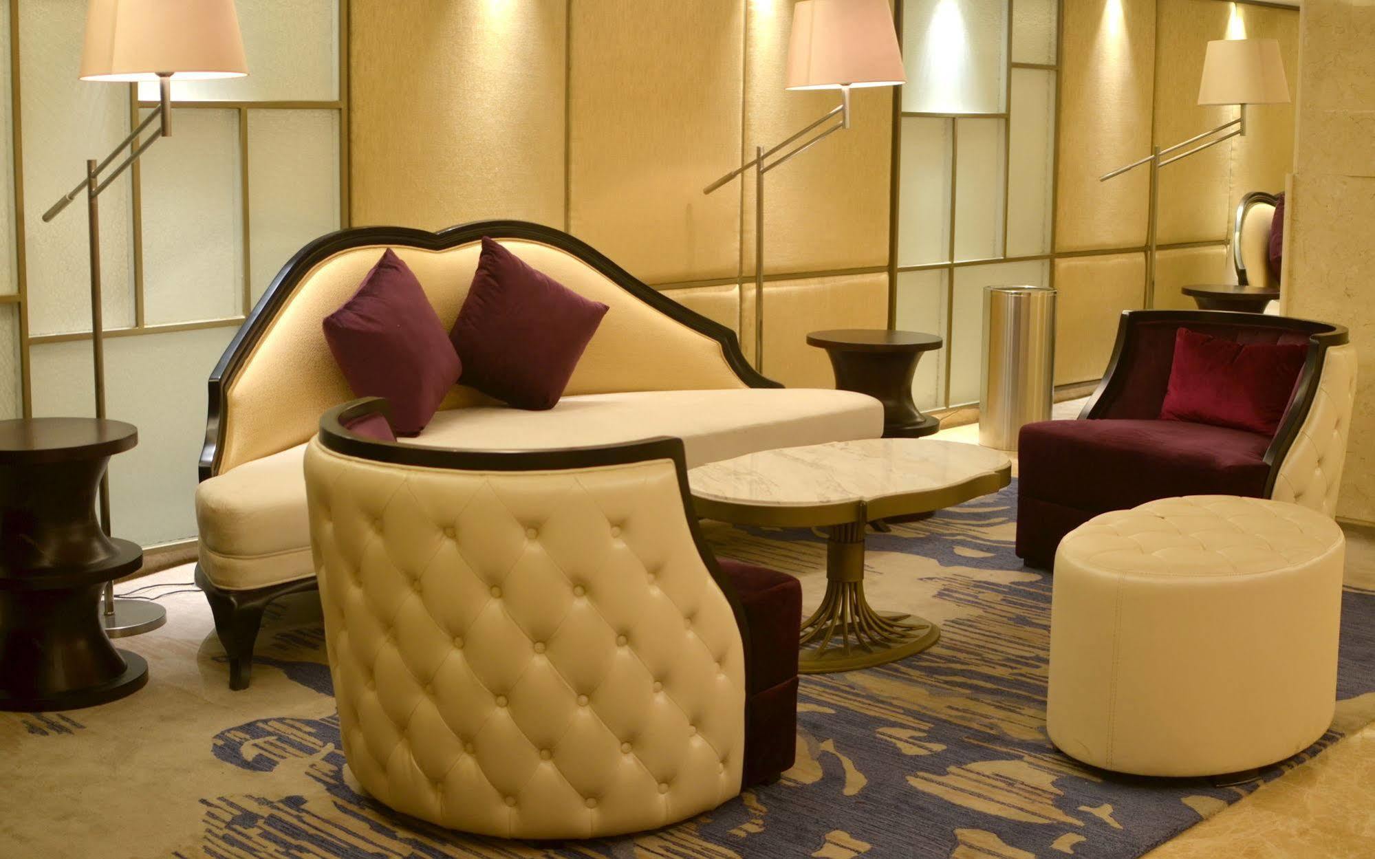 Louis Kienne Hotel Simpang Lima Semarang Exterior photo