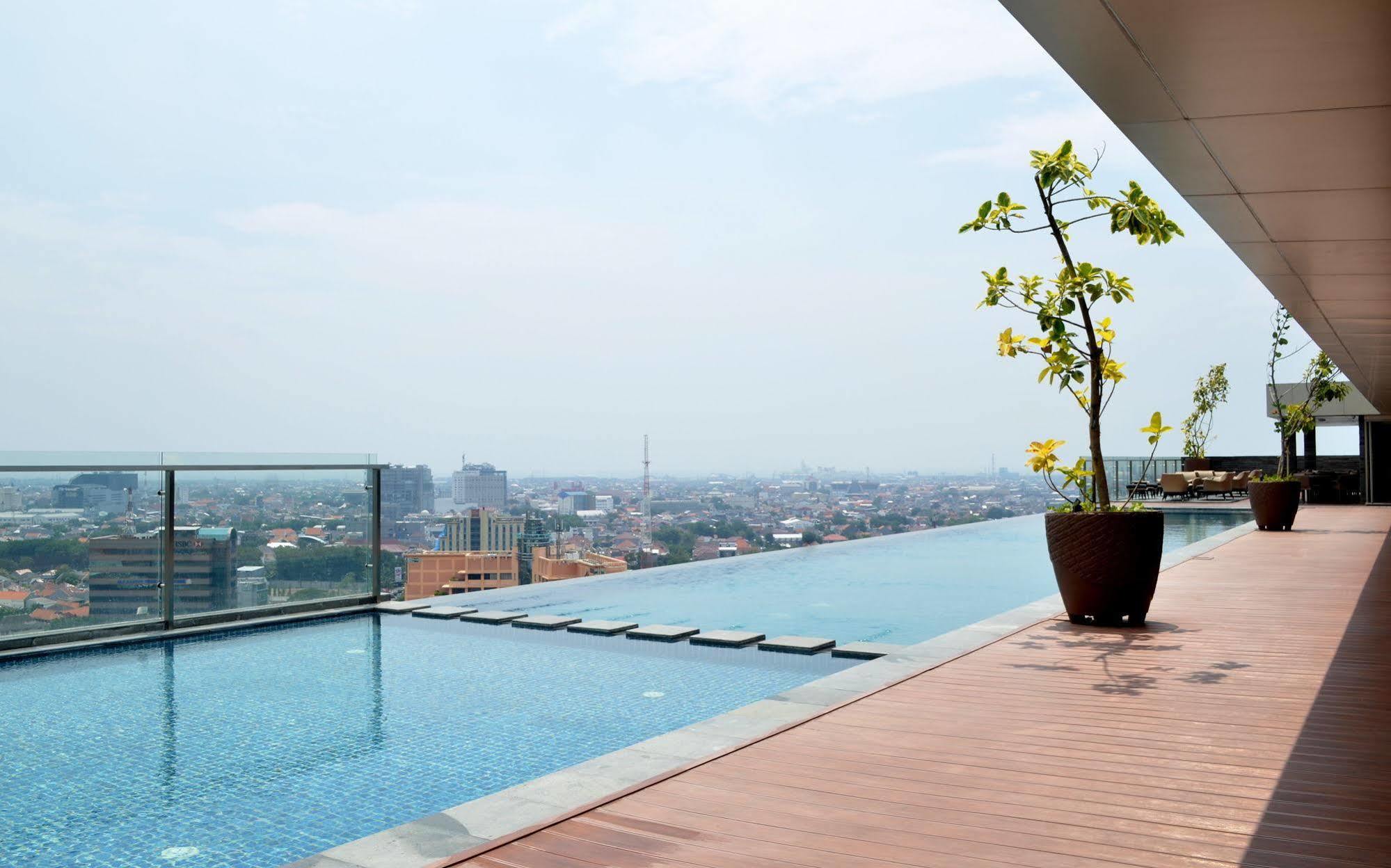 Louis Kienne Hotel Simpang Lima Semarang Exterior photo